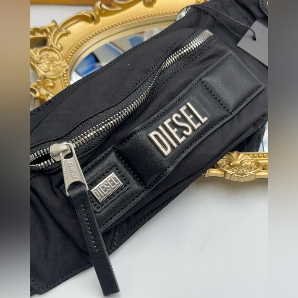 🆕 DIESEL 🧿 NWT Diesel Logo Lettering Belt Bag, Black Recycled Nylon - Picture 4 of 10